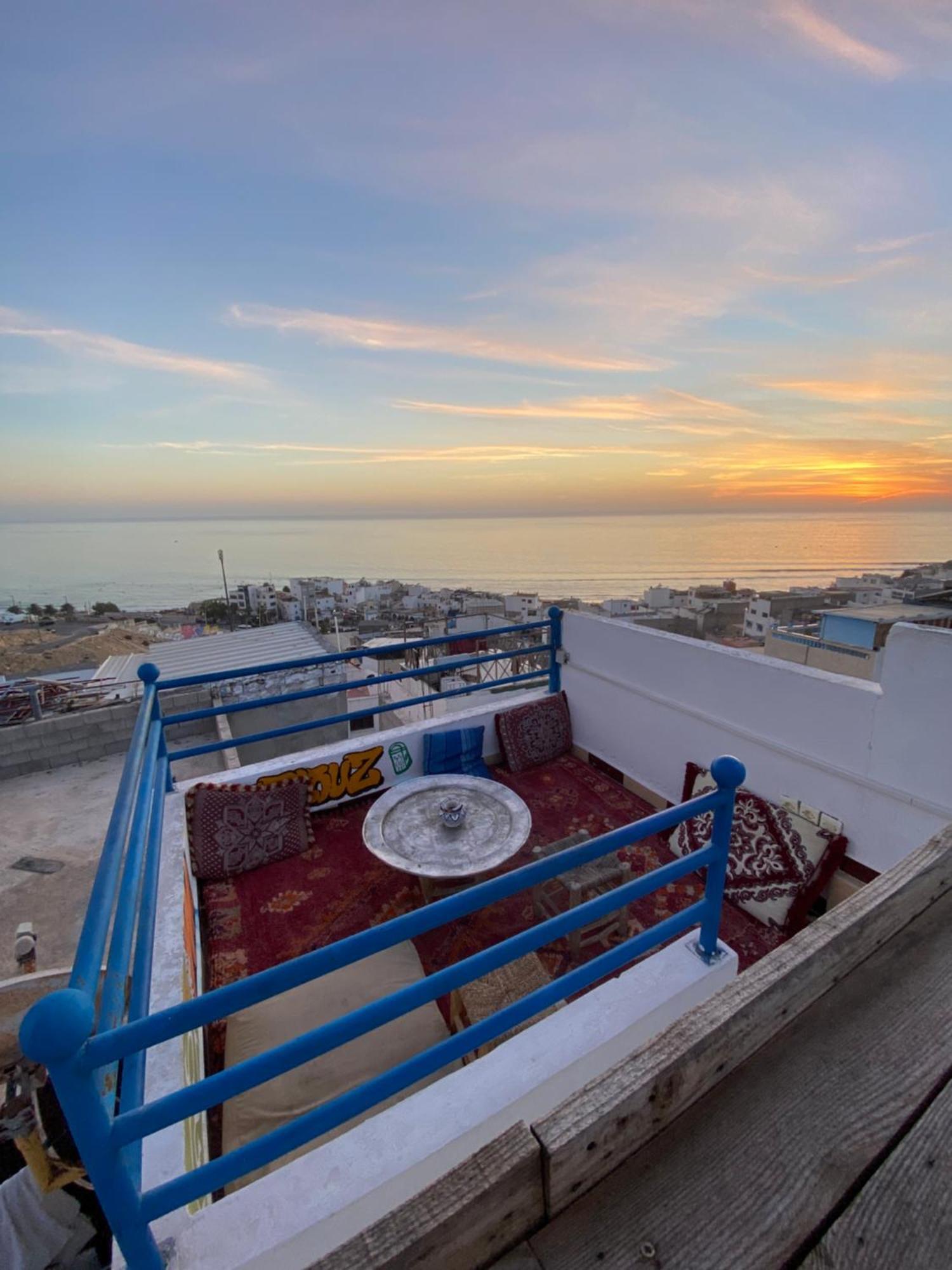 Sunny Wave Taghazout Surf & Yoga Hotel Exterior photo