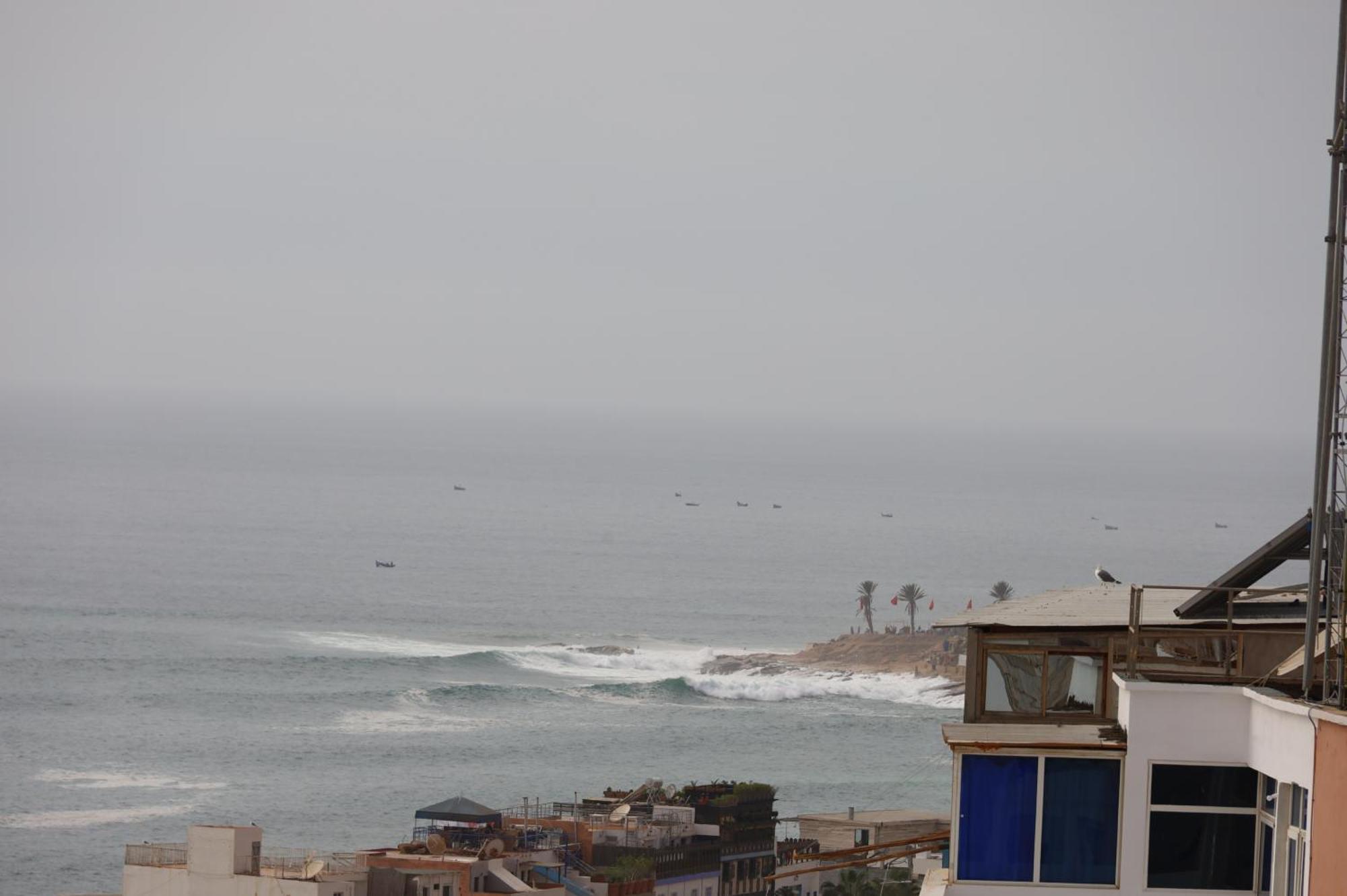 Sunny Wave Taghazout Surf & Yoga Hotel Exterior photo